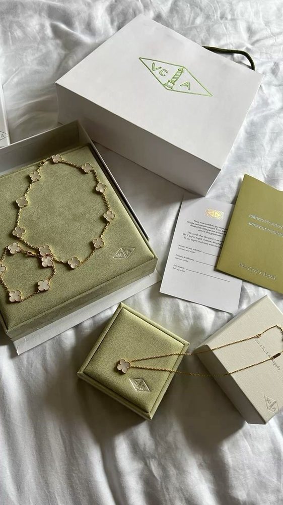 Van Cleef & Arpels Vintage Alhambra necklace and bracelet with box and certificate